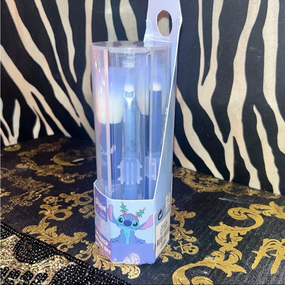 Disney Stitch  five piece Makeup Brush Set & case